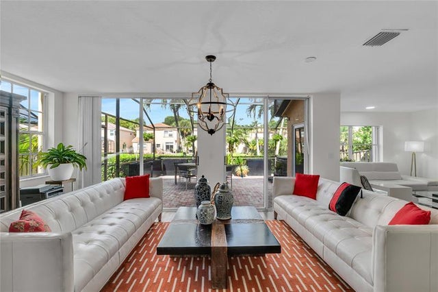 1 of 66 - 10843 Nw 12th Ct, Plantation, FL