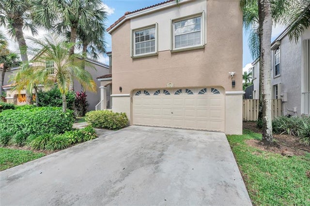 2 of 66 - 10843 Nw 12th Ct, Plantation, FL
