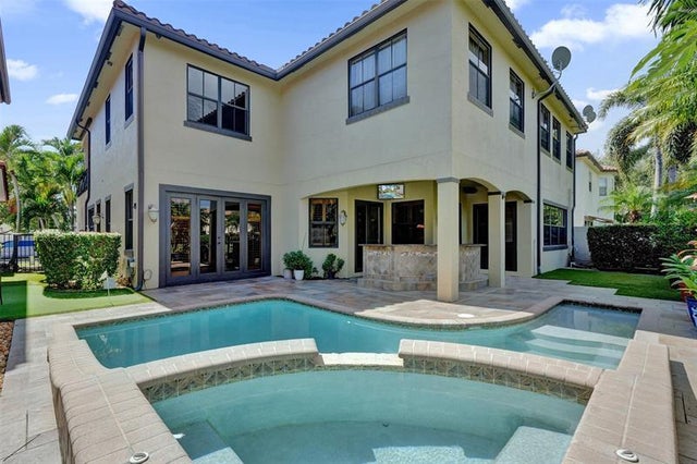 1 of 61 - 4115 Artesa Dr, Boynton Beach, FL