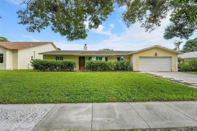 1 of 20 - 4014 Waverly Dr, Palm Beach, FL
