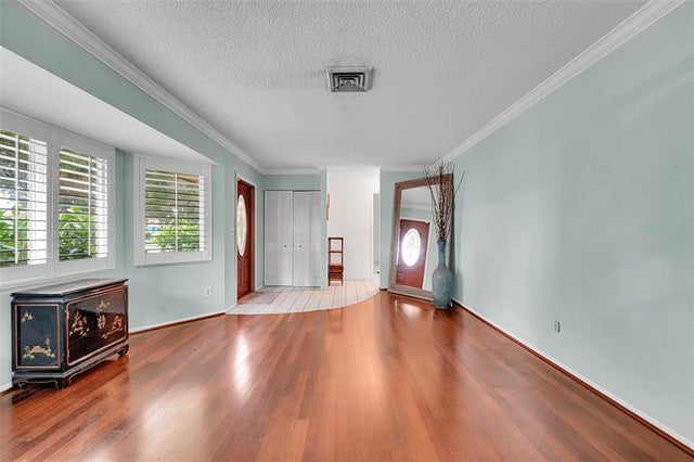 4 of 20 - 4014 Waverly Dr, Palm Beach, FL