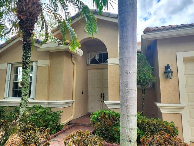 4 of 38 - 6171 Swans Ter, Coconut Creek, FL