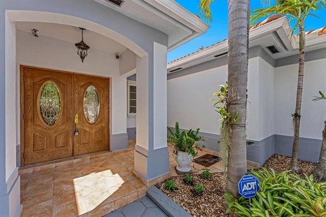 3 of 36 - 16757 Nw 91st Ct, Miami Lakes, FL