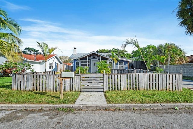 1 of 44 - 709 Omar Rd, West Palm Beach, FL