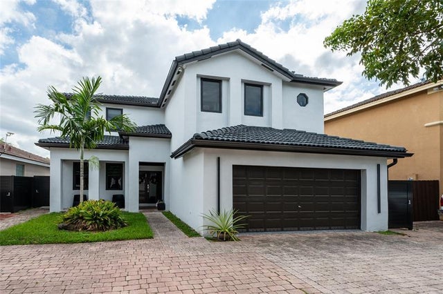 1 of 37 - 14502 Sw 10th St, Miami, FL