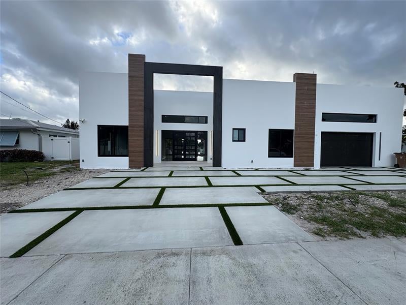 1304 Se 10th Ter, Deerfield Beach