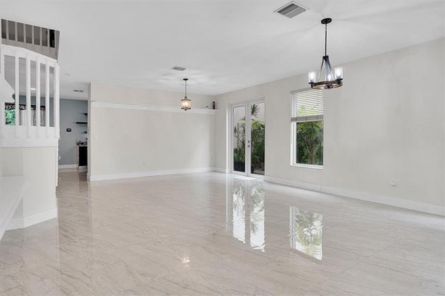 4 of 40 - 10930 Sw 153 Ct, Miami, FL