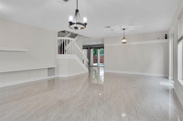 5 of 40 - 10930 Sw 153 Ct, Miami, FL