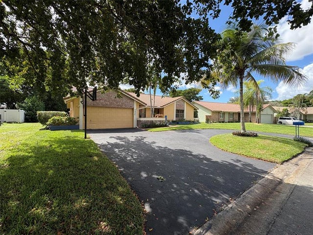 2 of 3 - 2484 Nw 88th Ter, Coral Springs, FL