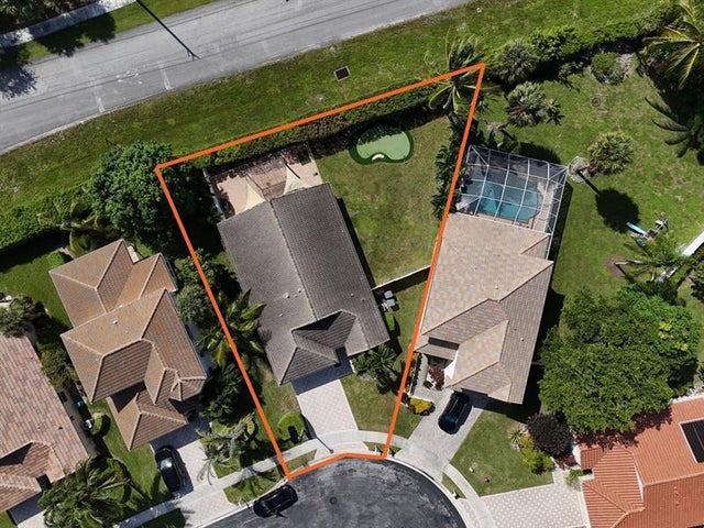 3 of 33 - 8260 Palm Gate Dr, Boynton Beach, FL