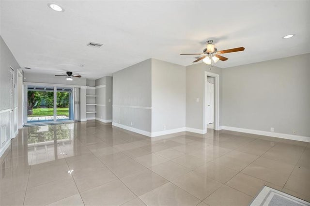 2 of 49 - 7741 Sw 1st St, Margate, FL