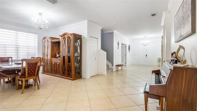 4 of 54 - 1469 Kite Ct, Weston, FL