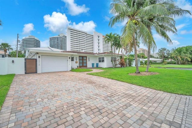 2 of 46 - 2212 Ne 32nd Ave, Fort Lauderdale, FL