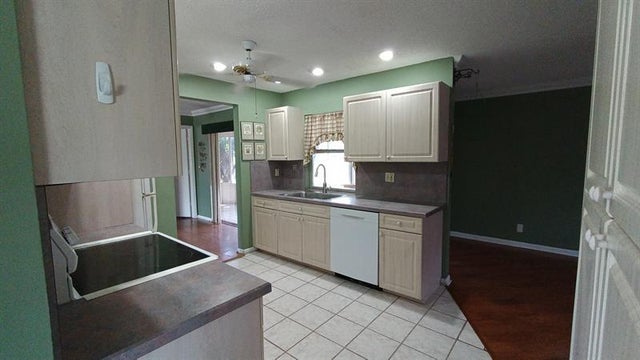 3 of 26 - 1040 Nw 49th Ct, Deerfield Beach, FL