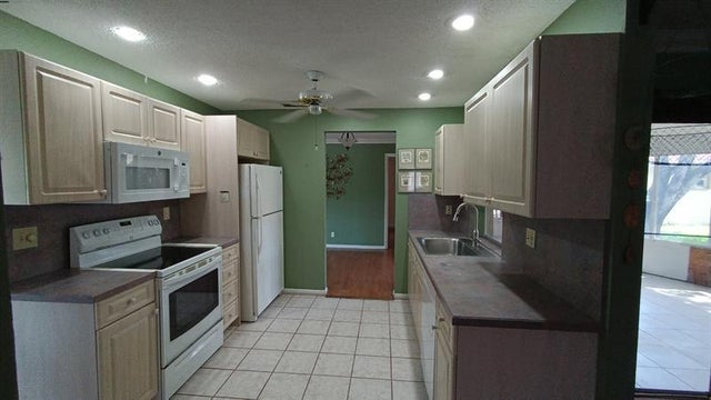 5 of 26 - 1040 Nw 49th Ct, Deerfield Beach, FL