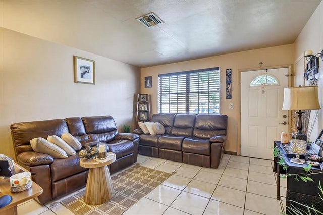 4 of 29 - 1935 Sw 67th Ter, North Lauderdale, FL