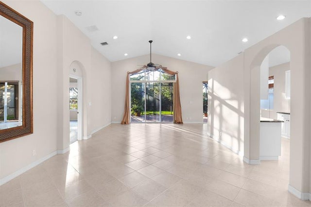 4 of 60 - 7084 Se Cricket Ct, Stuart, FL