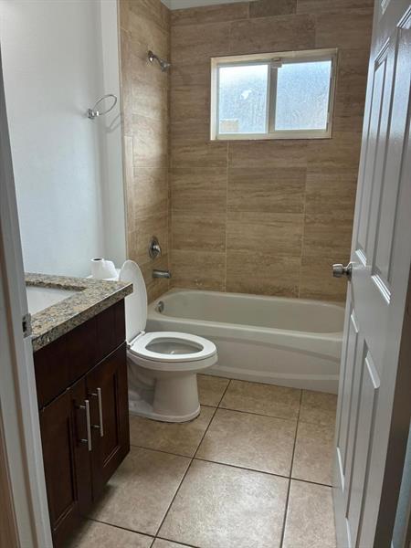 4 of 12 - 2746 Nw 13 Ct, Fort Lauderdale, FL