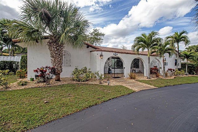 4 of 100 - 11035 Nw 26th Dr, Coral Springs, FL