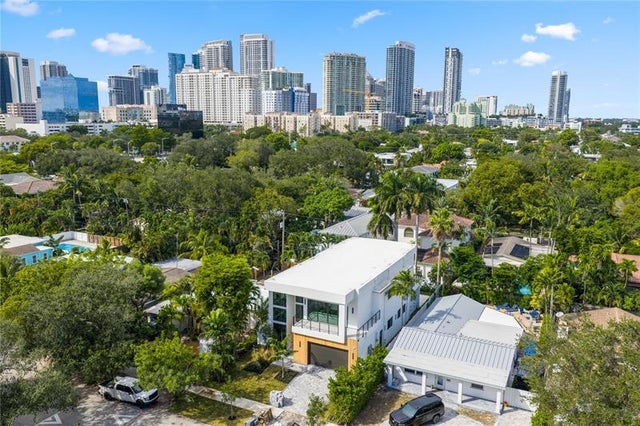 3 of 71 - 721 Se 9 Street, Fort Lauderdale, FL