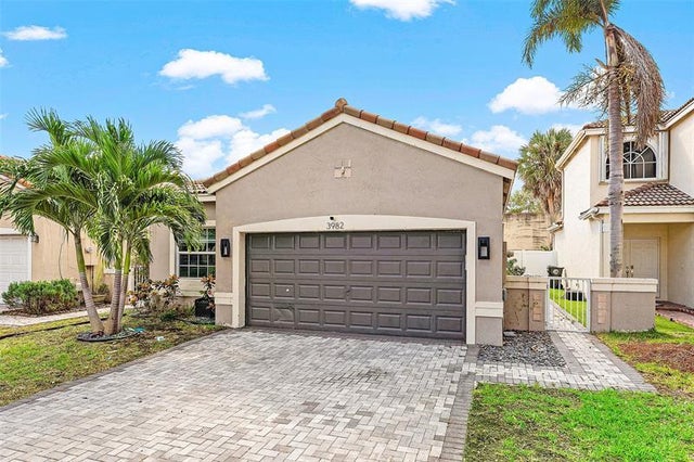 3 of 32 - 3982 Nw 62nd Ct, Coconut Creek, FL