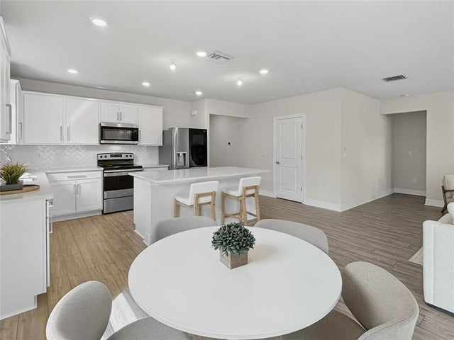 5 of 35 - 2960 Shortleaf Ave, Oakland Park, FL