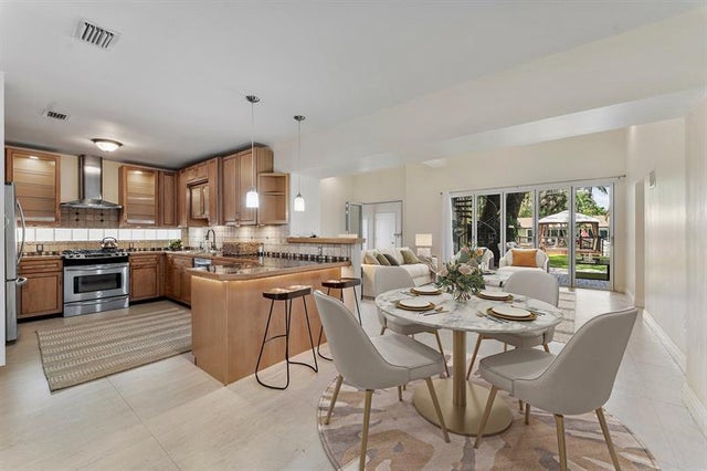 5 of 56 - 921 Sw 17th St, Fort Lauderdale, FL