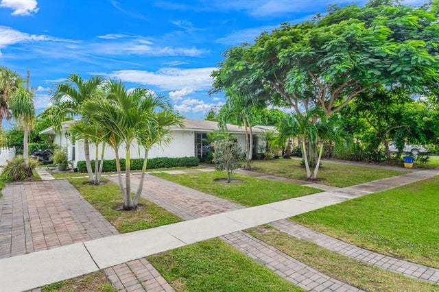 2 of 27 - 500 Michigan Place, West Palm Beach, FL