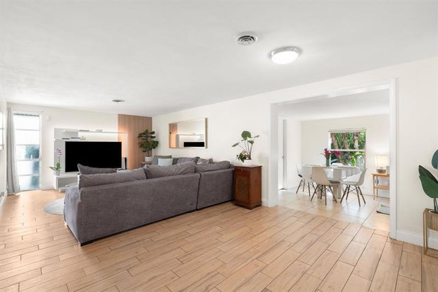 4 of 27 - 500 Michigan Place, West Palm Beach, FL