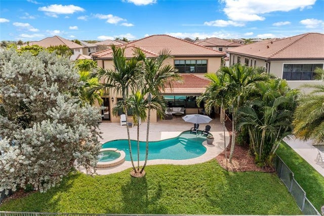 2 of 96 - 11315 E Watercrest Cir, Parkland, FL