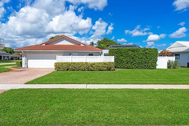 2 of 60 - 640 Sw 74th Ter, Plantation, FL