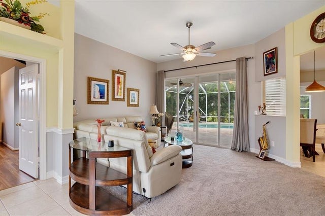 4 of 31 - 525 46th Ct, Vero Beach, FL