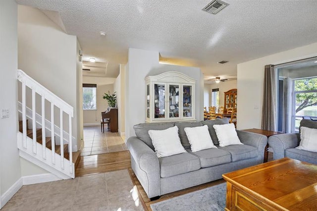 4 of 56 - 19427 Sw 65th St, Fort Lauderdale, FL