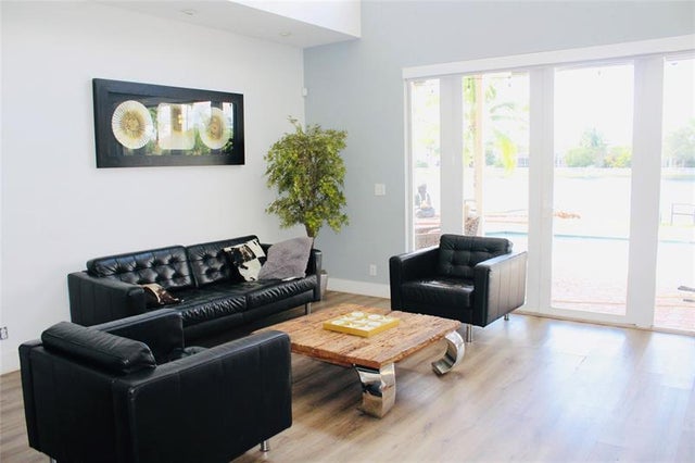 2 of 29 - 1512 Sw 187th Ter, Pembroke Pines, FL