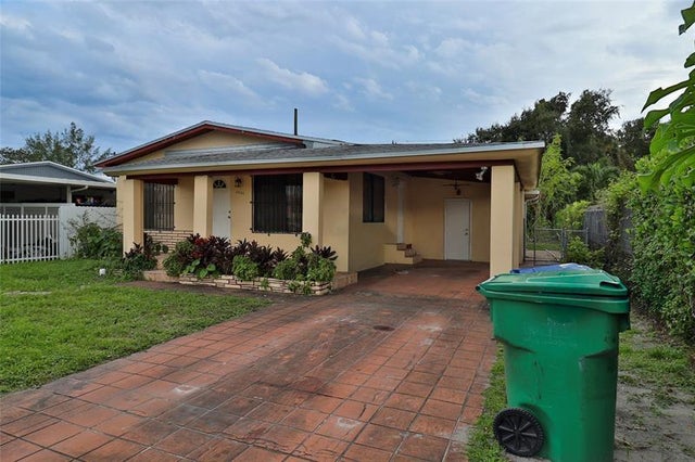 2520 Nw 108th St, Miami