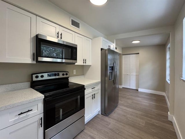 3 of 17 - 1109 Nw 15th Ave, Fort Lauderdale, FL