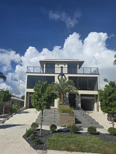 323 Hendricks Isle, Fort Lauderdale