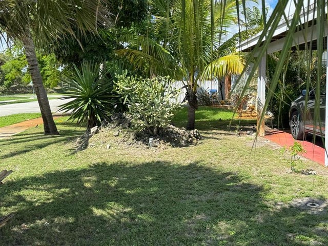 2 of 49 - 31 Ne 57th Ct, Fort Lauderdale, FL