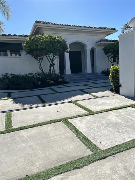 1 of 16 - 2520 Laguna Ter, Fort Lauderdale, FL