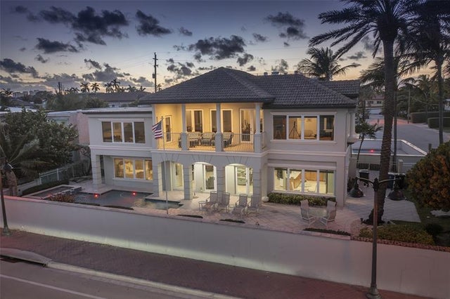 2 of 39 - 1617 N Fort Laud Bch Blvd, Fort Lauderdale, FL