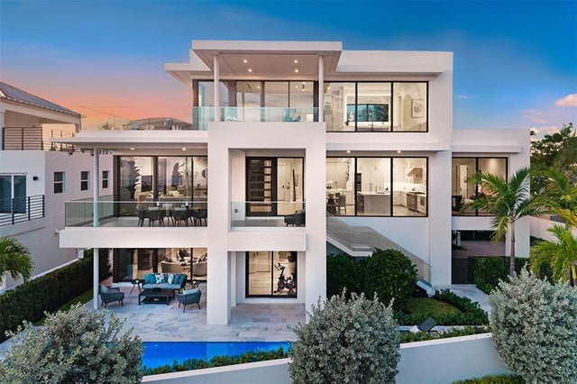 2 of 69 - 1813 N Fort Lauderdale Beach Blvd, Fort Lauderdale, FL