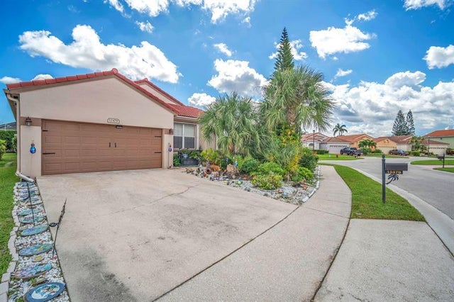 2 of 35 - 12479 Pleasant Green Way, Boynton Beach, FL
