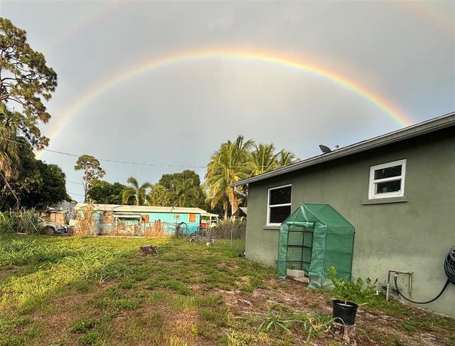 5 of 6 - 5211 Pine Grove Dr, West Palm Beach, FL