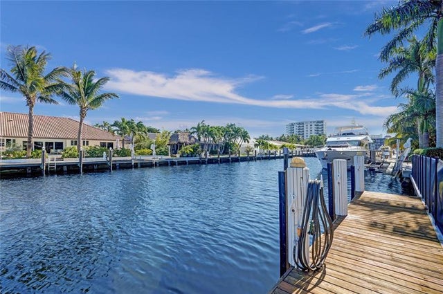 4 of 18 - 5320 Ne 32nd Ave, Fort Lauderdale, FL