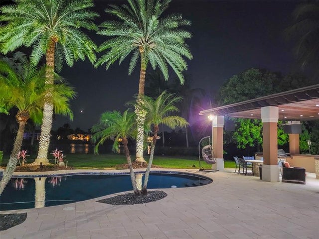 3 of 4 - 3413 Dovecote Meadow Ln, Davie, FL