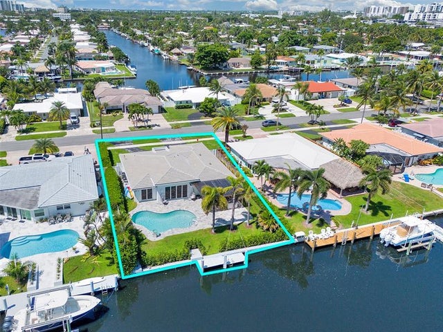 2 of 47 - 320 Se 5th Ave, Pompano Beach, FL