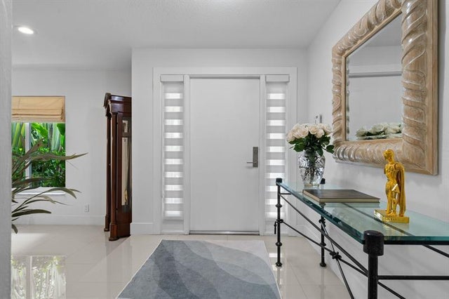 2 of 28 - 326 Seven Isles Dr, Fort Lauderdale, FL