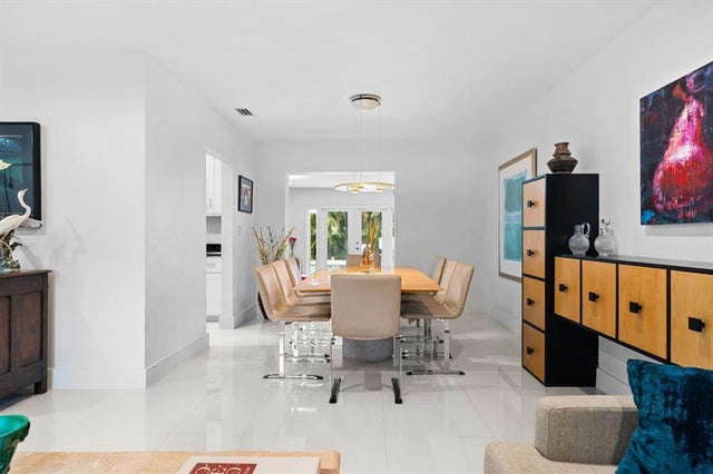 4 of 28 - 326 Seven Isles Dr, Fort Lauderdale, FL