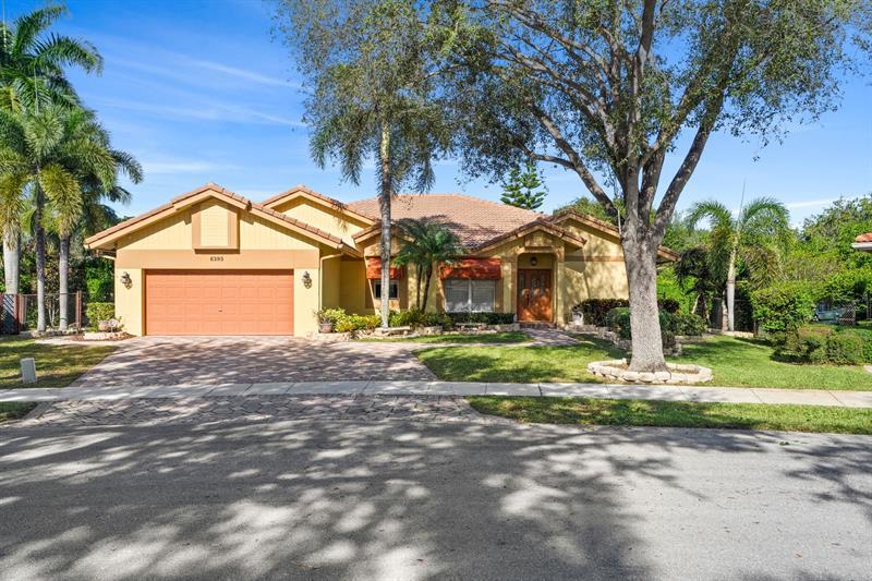 6393 Nw 42nd Ter, Coconut Creek