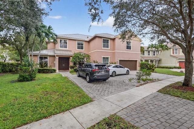 9393 Savannah Estates Drive, Lake Worth